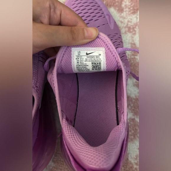Nike Airmax 270 - Picture 5 of 8
